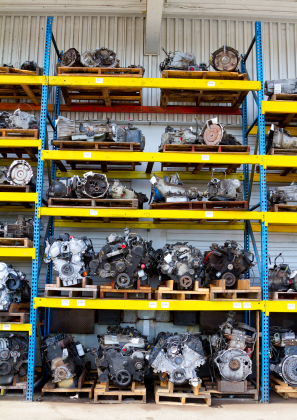 démontage d'épaves à Durdat-Larequille près de Montluçon dans l'Allier 03